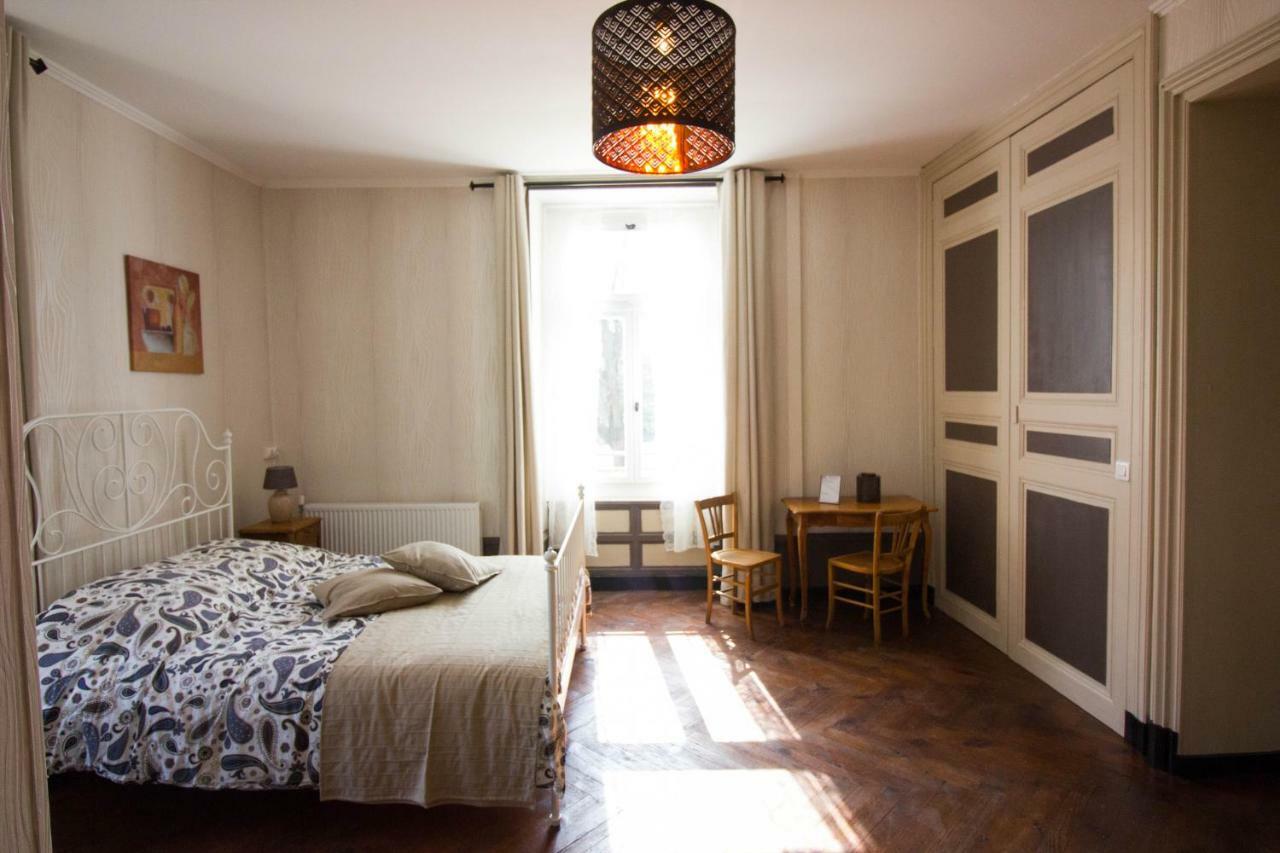 Domaine Des Lilas Saint-Germain-Lembron Eksteriør billede